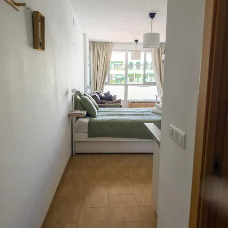 Appartamento Modern & Bright In The Heart Of Nerja