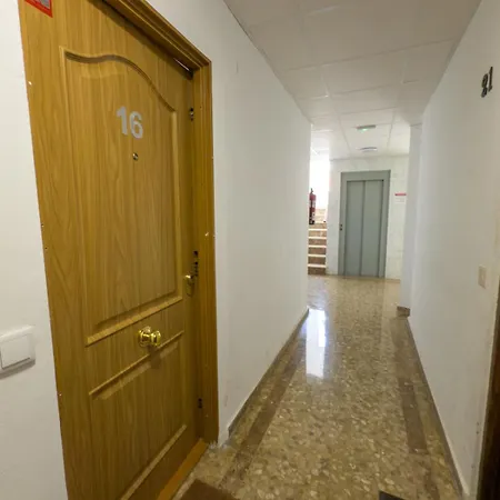 Modern & Bright In The Heart Of Appartamento *