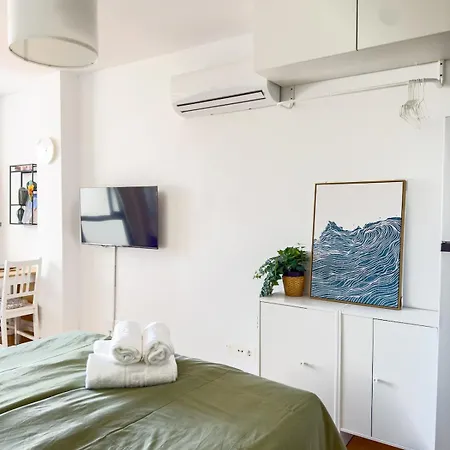 Modern & Bright In The Heart Of *