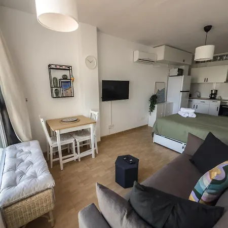Modern & Bright In The Heart Of Nerja