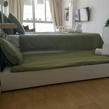 Appartamento Modern & Bright In The Heart Of