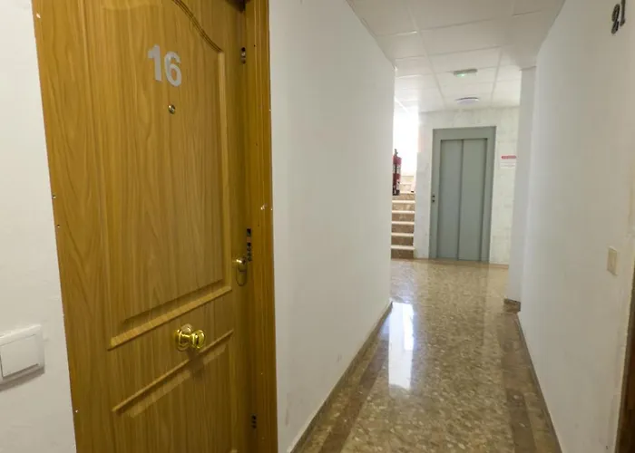 Modern & Bright In The Heart Of Apartament *