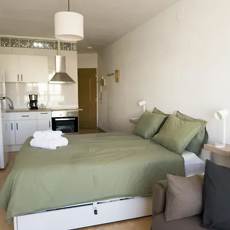 Modern & Bright In The Heart Of Nerja