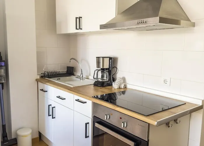 Apartment Modern & Bright In The Heart Of *