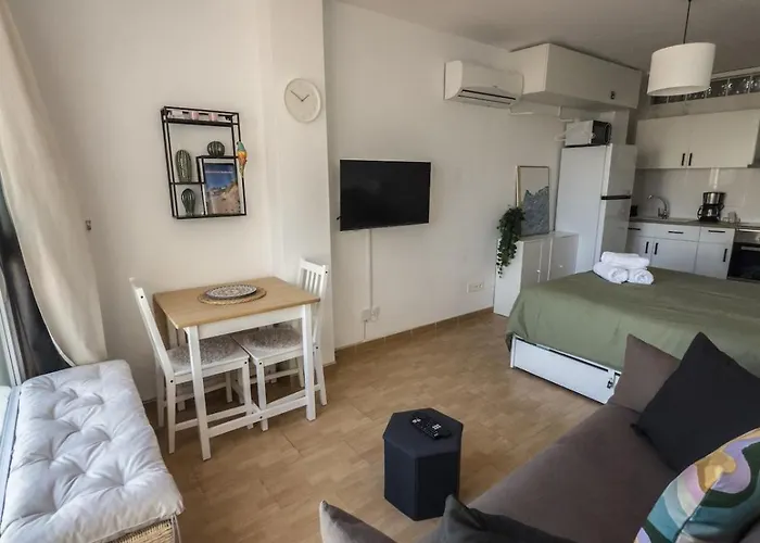 Modern & Bright In The Heart Of Nerja